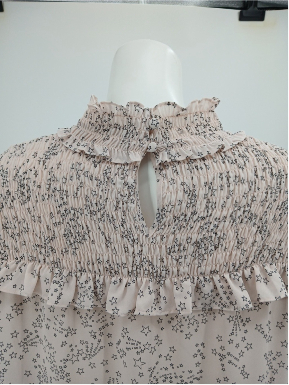 Rebecca Minkoff Sharon Star Print Mockneck Blouse Top Pale Pink Size XL Chiffon - Picture 12 of 16